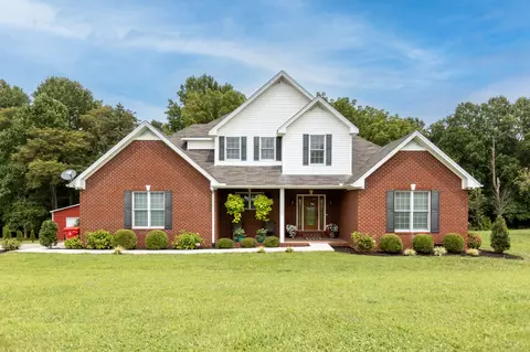 236 Deer Park Ln, Lafayette, TN 37083