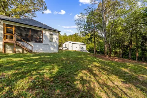 Exterior - 983 Smith Pl, Cunningham, TN 37052 photo 5 of 11