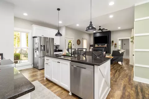 Kitchen - 983 Smith Pl, Cunningham, TN 37052 photo 1 of 3