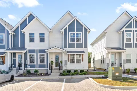 302 Williams Ave #109, Madison, TN 37115