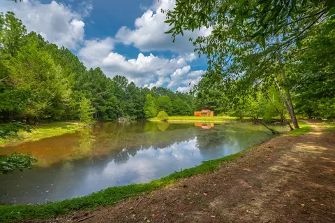 672 Wheeler Rd, La Fayette, GA 30728