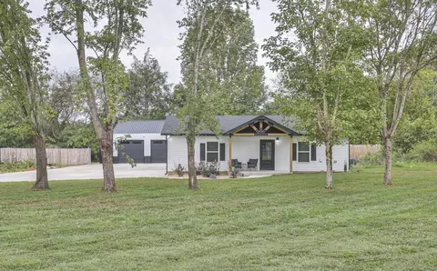 257 Prospect Rd, Fayetteville, TN 37334