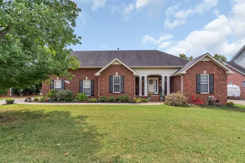 310 Andy Johns Dr, Smyrna, TN 37167
