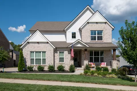 1098 River Oaks Blvd, Lebanon, TN 37090