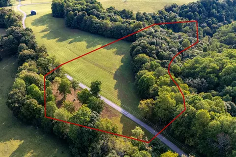 0 Hightop Ln, Pleasant Shade, TN 37145