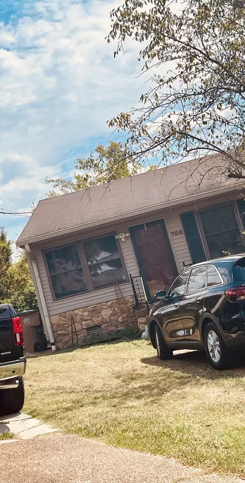 706 Apple Ct NE, Nashville, TN 37211