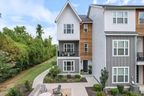 525 Vernon Cir, Nashville, TN 37209