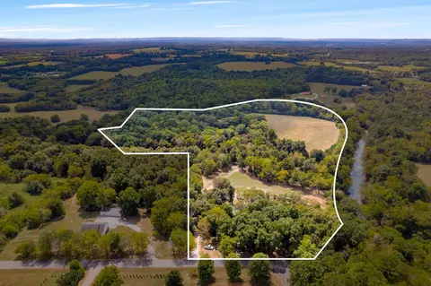 1399 Powell Ln, Lewisburg, TN 37091