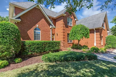 Exterior - 1115 Ithaca St, Murfreesboro, TN 37130 photo 2 of 7