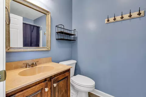 Bath - 1115 Ithaca St, Murfreesboro, TN 37130 photo 4 of 5