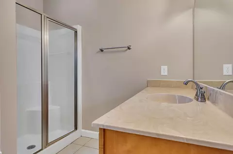 Bath - 1115 Ithaca St, Murfreesboro, TN 37130 photo 2 of 5