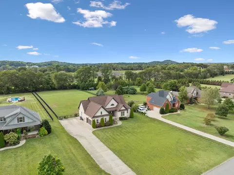 1022 Double Tree Ln, Gallatin, TN 37066