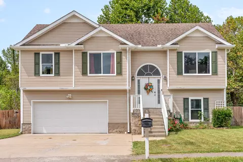 1353 Mutual Dr, Clarksville, TN 37042