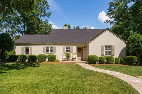 1846 Crestwood Dr, Chattanooga, TN 37415