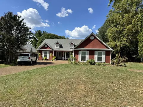 1060 Huntsman Cir, Franklin, TN 37064