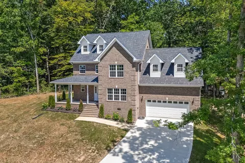 906 Franklin Ct, Cookeville, TN 38506