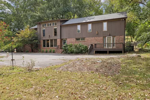 5707 Knob Rd, Nashville, TN 37209