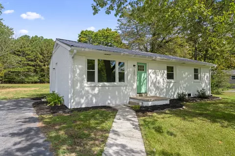 1309 E Grundy St, Tullahoma, TN 37388