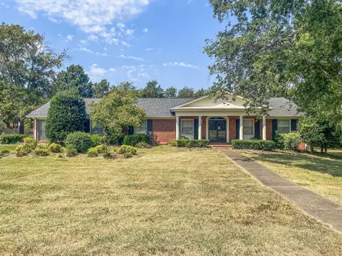 114 Gordon Dr, Lebanon, TN 37087