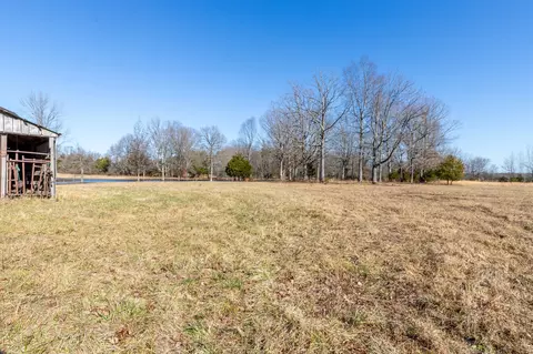 Exterior - 900 Capps Rd, Mcewen, TN 37101 photo 11 of 14