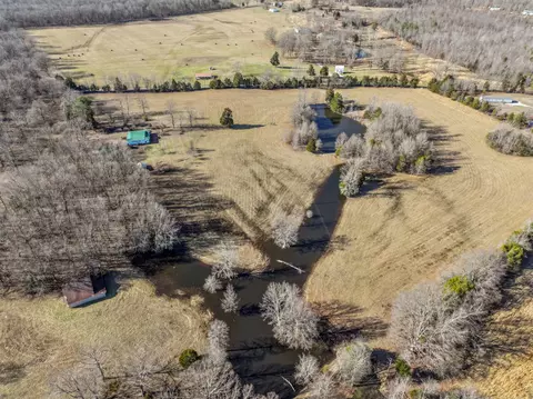 View/Area - 900 Capps Rd, Mcewen, TN 37101 photo 12 of 15