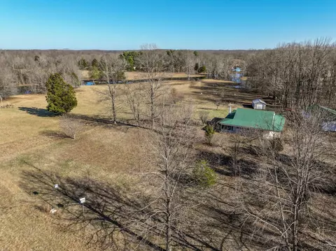 View/Area - 900 Capps Rd, Mcewen, TN 37101 photo 2 of 15