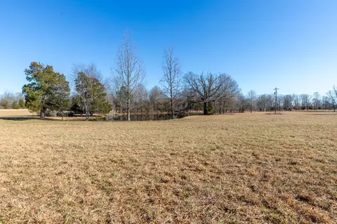 Exterior - 900 Capps Rd, Mcewen, TN 37101 photo 14 of 14