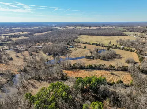 View/Area - 900 Capps Rd, Mcewen, TN 37101 photo 10 of 15