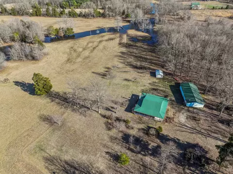 View/Area - 900 Capps Rd, Mcewen, TN 37101 photo 3 of 15
