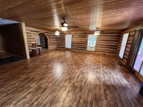 Living - 1139 Finney Rd, Decherd, TN 37324 photo 1 of 8