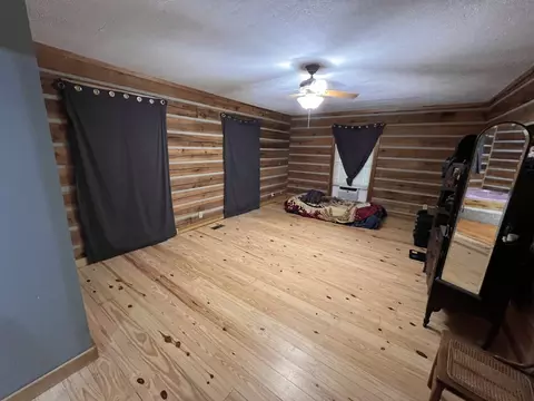 Bedroom - 1139 Finney Rd, Decherd, TN 37324 photo 2 of 6