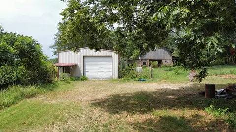 Exterior - 1139 Finney Rd, Decherd, TN 37324 photo 12 of 17