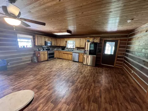 Kitchen - 1139 Finney Rd, Decherd, TN 37324 photo 2 of 2