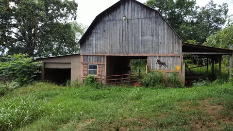 Exterior - 1139 Finney Rd, Decherd, TN 37324 photo 16 of 17