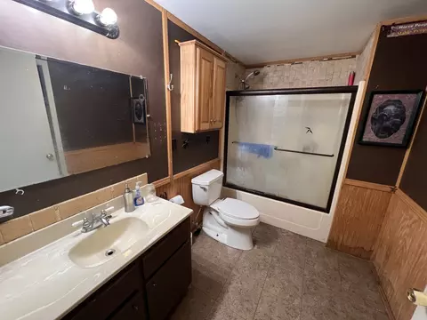 Bath - 1139 Finney Rd, Decherd, TN 37324 photo 5 of 6