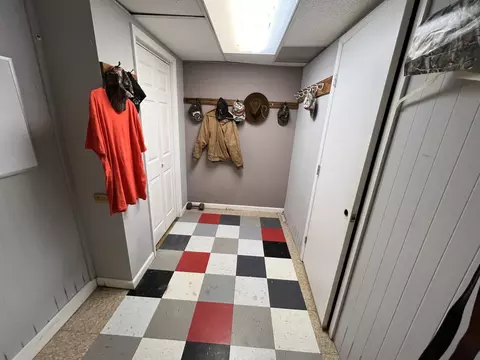 Entry Way - 1139 Finney Rd, Decherd, TN 37324 photo 1 of 1