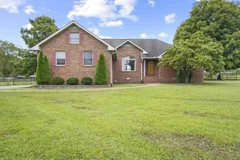 1800 Brian St, Lebanon, TN 37087