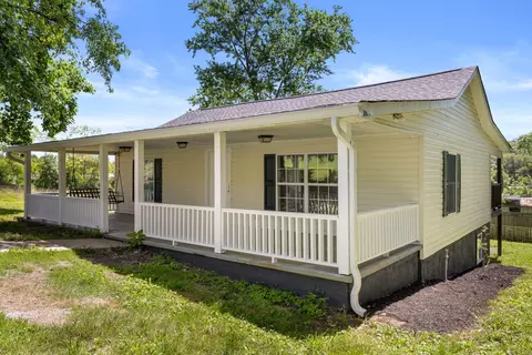 746 Walnut St, Whitwell, TN 37397