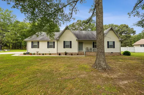 649 Circle Dr, Manchester, TN 37355