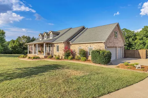 3660 Stonecreek Dr, Spring Hill, TN 37174