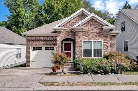2420 Duxbury Dr, Columbia, TN 38401