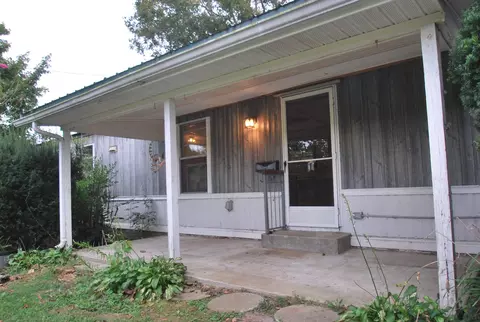 2884 Pleasant Grove Rd, Westmoreland, TN 37186