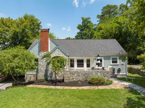 409 Frazier Dr, Chattanooga, TN 37421