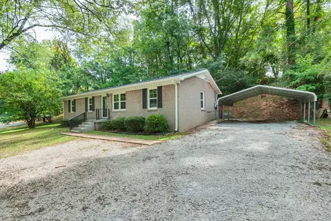 1801 Crestview Dr, Pulaski, TN 38478