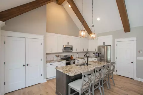 Kitchen - 201 Star Pointer Way, Spring Hill, TN 37174 photo 3 of 3