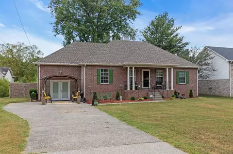 1100 Williamson Rd, Goodlettsville, TN 37072