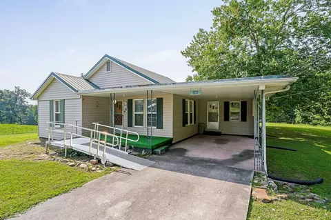 306 Blue Rd, Quebeck, TN 38579 photo 3