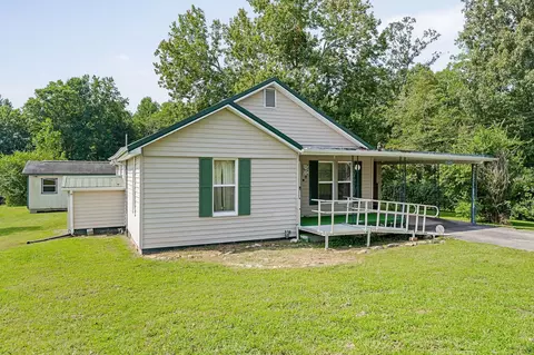 306 Blue Rd, Quebeck, TN 38579