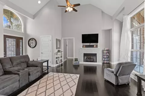 229 Barton Dr, Normandy, TN 37360 photo 5