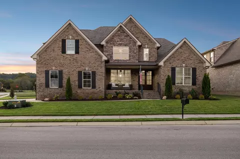 8010 June Apple Ln, Spring Hill, TN 37174